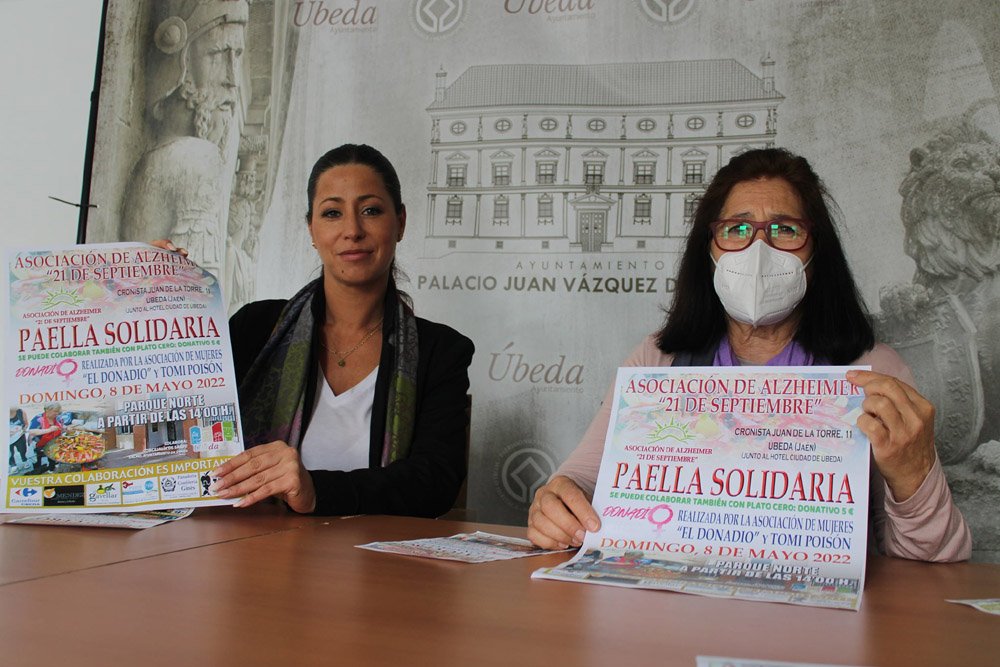 Josefa Chinchilla, Encarnación Martínez, tras la presentación de esta cita