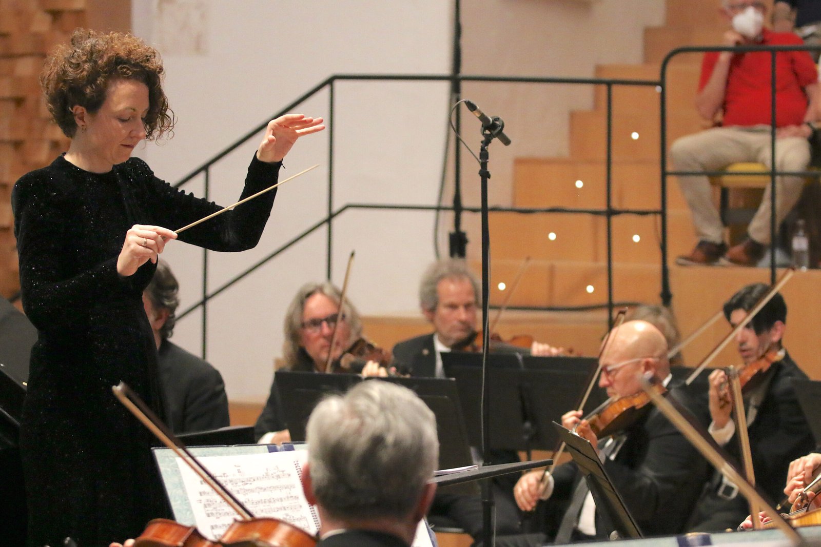 La Orquesta Ciudad de Granada inaugura el Festival de Música y Danza.