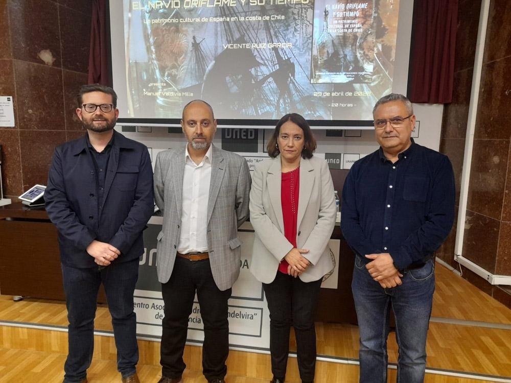 Pedro Jesús López, Vicente Ruiz, María Luisa Grande y Manuel Valdivia, tras la presentación.