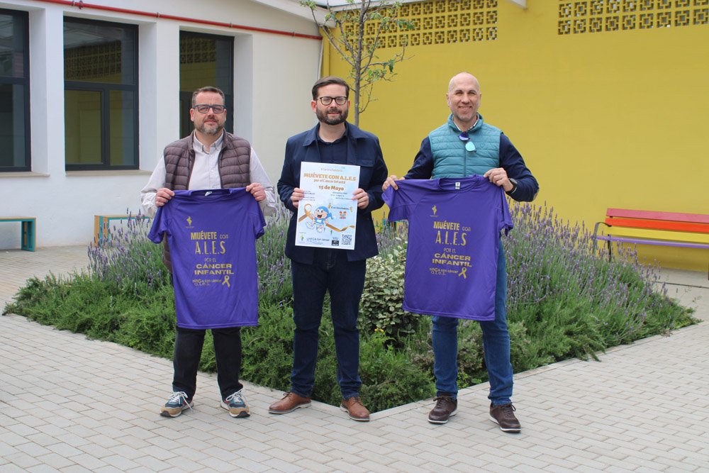Manuel Nieto, Pedro Jesús López y Jesús Mayenco, tras la presentación de la Carrera.