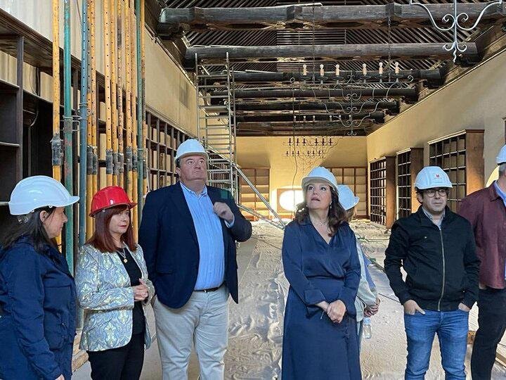 Visita a las obras en el Palacio Vázquez de Molina.