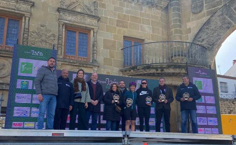 Foto de familia de la entrega de los premios./ María Alcántara.