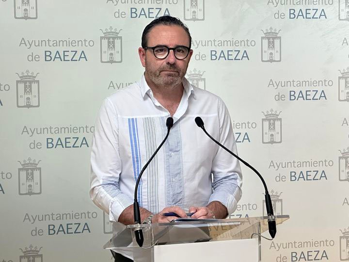 El concejal de Festejos, Antonio Perales,