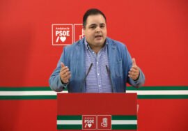 El parlamentario del PSOE Víctor Torres, en una foto de archivo.