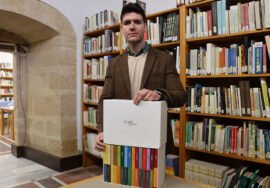 El concejal de Patrimonio Mundial e Innovación, José Miguel Gámez, en la Biblioteca de Úbeda.