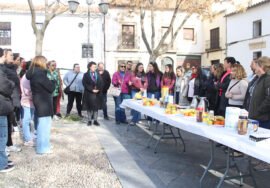 Desayuno saludable en la Plaza de los Olleros.