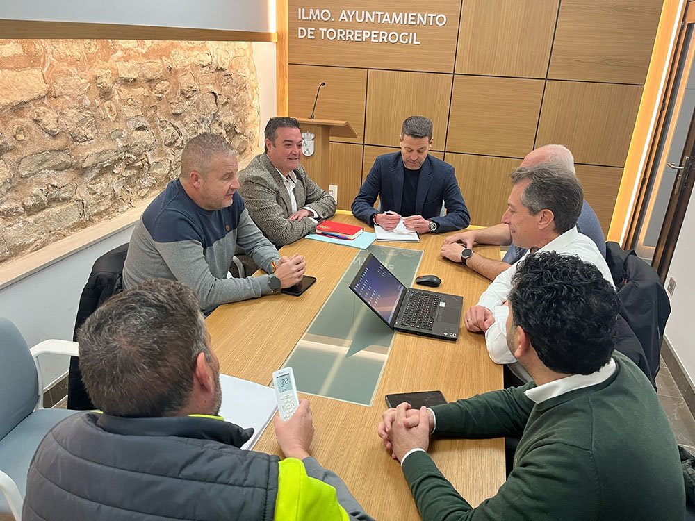 Encuentro con las alcaldes José Ruiz Villar y Luis Miguel López Barrero.