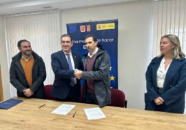 Firma del convenio de cesión del nuevo centro de empresas, formación, reuniones y exposiciones en Baeza