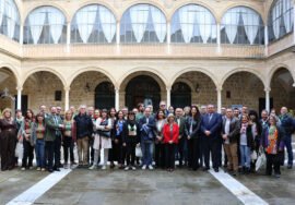Asistentes al encuentro 'Cerámica viva. Retos y oportunidades del sector en Andalucía', celebrado en Úbeda.