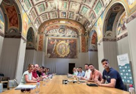 Reunión de la Diputación en el Hospital de Santiago de Úbeda con miembros de la Corporación local ubetense