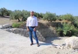 El concejal de Agricultura, Javier Gámez, durante su visita a las obras.
