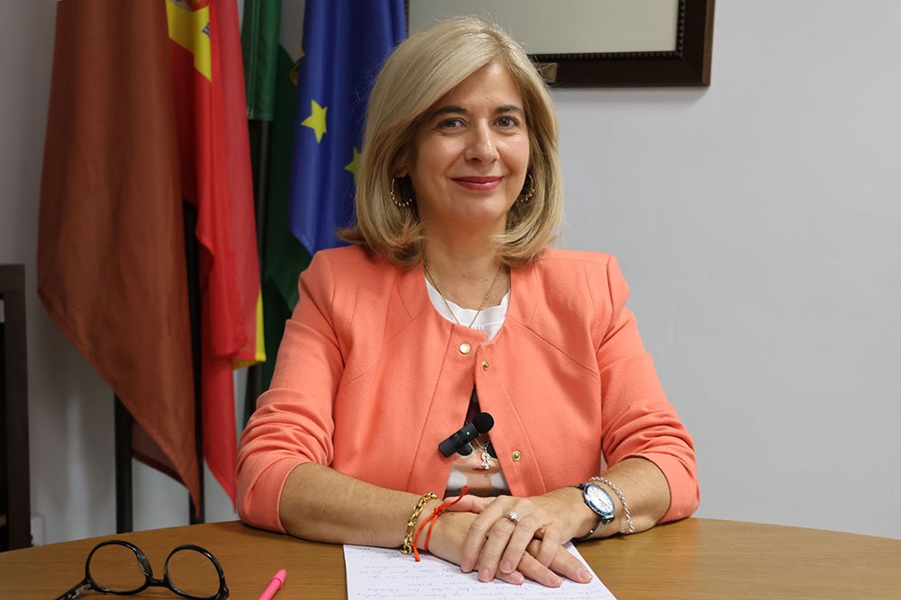 La alcaldesa de Úbeda, Antonia Olivares, tras su declaración.