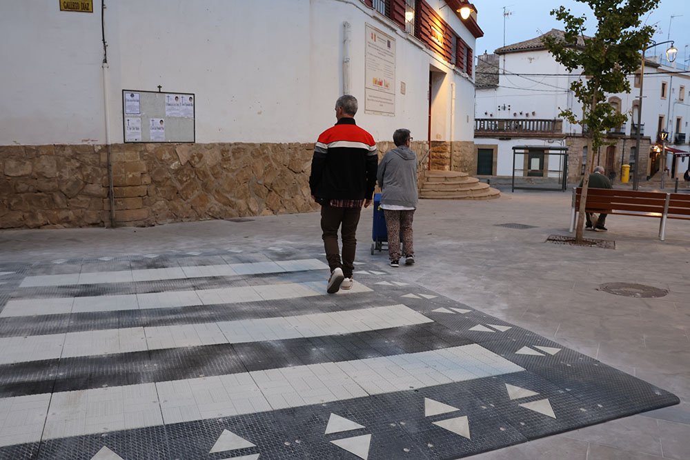 Reordenación del tráfico del Mercado de Abastos.