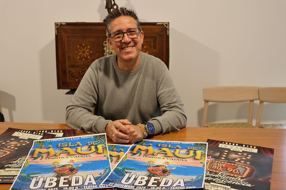 Jerónimo García, durante la presentación de dos musicales para Navidad en Úbeda.