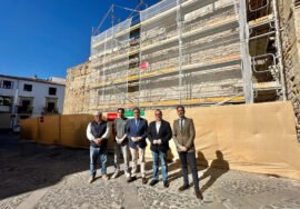 Visita a las labores de restauración en el lienzo de la muralla.