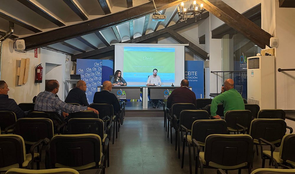 Reunión del concejal de Agricultura con el sector agrícola.
