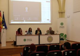 Mesa redonda sobre "Orígenes e impacto de la maestría en Agroecología".